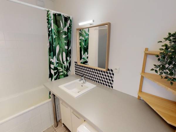 Colocation / Appartement 5 pièces de 84 m², Villeurbanne, Rue Eugène Manuel / Photo 6