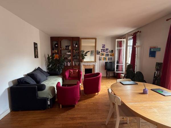 Colocation / Immeuble 4 pièces de 115 m², Paris, Rue Saint-Charles / Photo 2