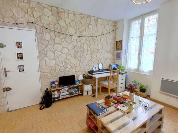 Location / Appartement 1 pièce de 29 m², Bordeaux, Rue de Marengo / Photo 2