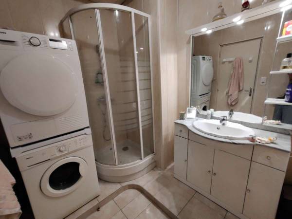 Colocation / Appartement 4 pièces de 85 m², Toulon, Avenue Franklin Roosevelt / Photo 12