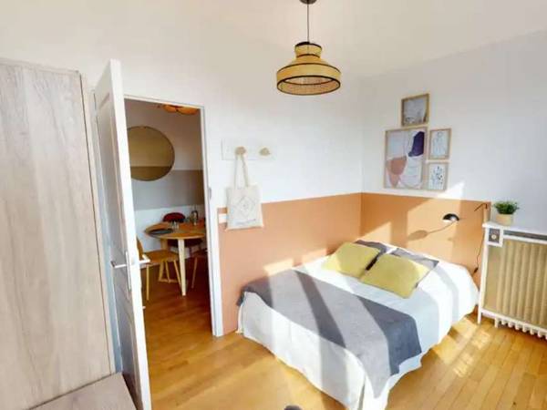 Colocation / Appartement 7 pièces de 82 m², Paris, Rue de Cronstadt / Photo 2