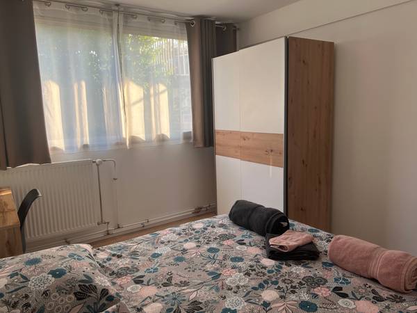 Colocation / Appartement 4 pièces de 90 m², Rouen, Rue de l'Industrie / Photo 2