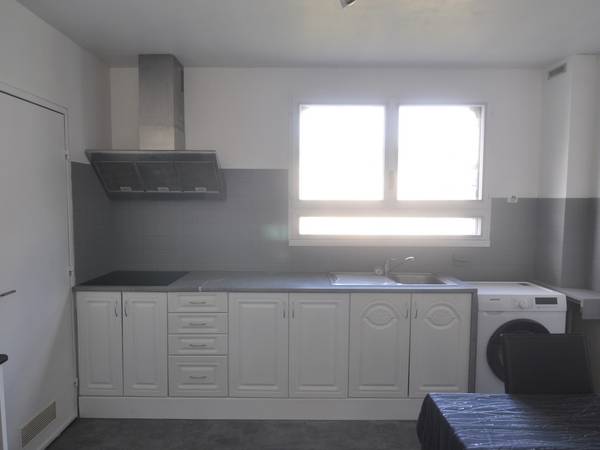 Colocation / Appartement 3 pièces de 70 m², Tours, Rue de la Hallebarde / Photo 2