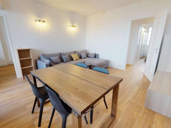 Colocation / Appartement 5 pièces de 81 m², Lyon, Rue Professeur Joseph Nicolas / Photo 2