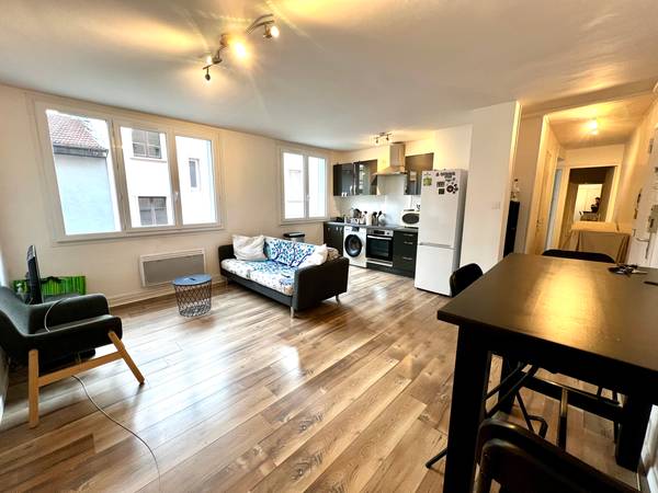 Colocation / Appartement 4 pièces de 60 m², Grenoble, Rue du Drac / Photo 2