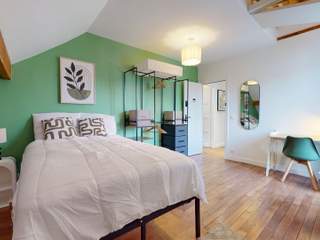 Colocation / Maison 16 pièces de 321 m², Melun, Rue Dajot