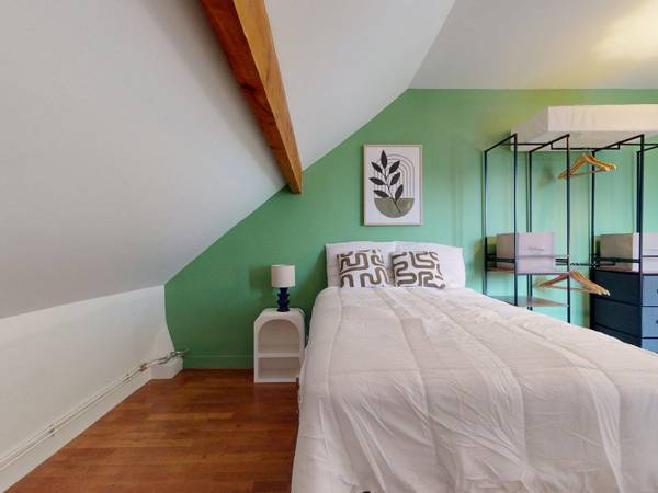 Colocation / Maison 16 pièces de 321 m², Melun, Rue Dajot / Photo 2