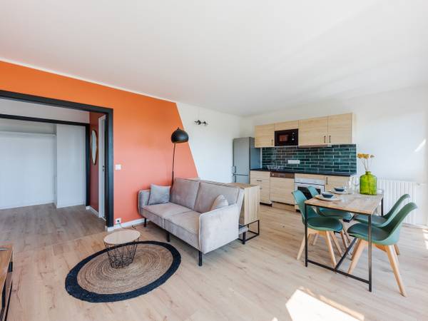 Colocation / Appartement 5 pièces de 93 m², Choisy-le-Roi, Square Salvador Allende / Photo 2