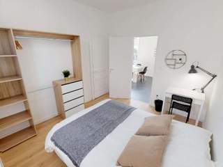 Flatsharing / 6-bedroom house · 100 m², Bron, Rue Docteur Charles Faguin