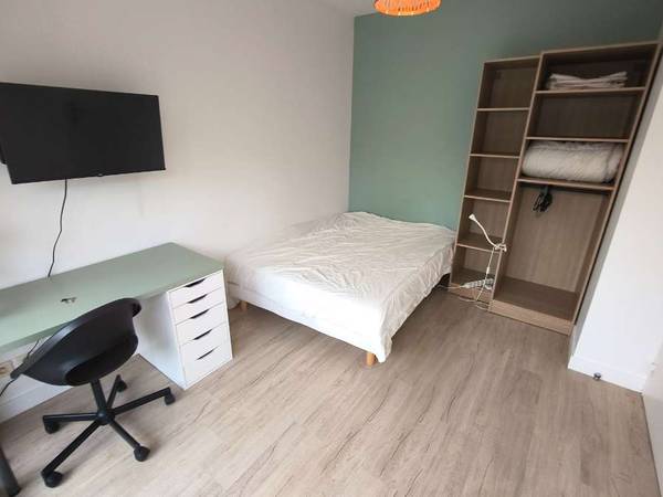 Colocation / Maison 9 pièces de 162 m², Mérignac, Rue Edmond About / Photo 2