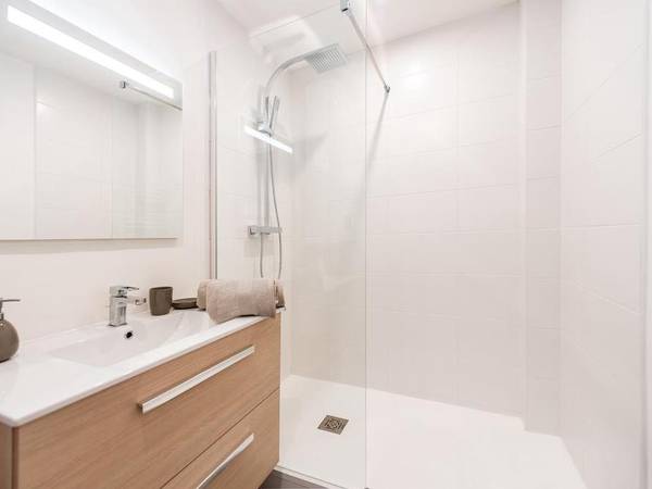 Colocation / Appartement 4 pièces de 97 m², Toulon, Rue Capitaine Joseph Casanova Residence Les Vikings Batiment A / Photo 6