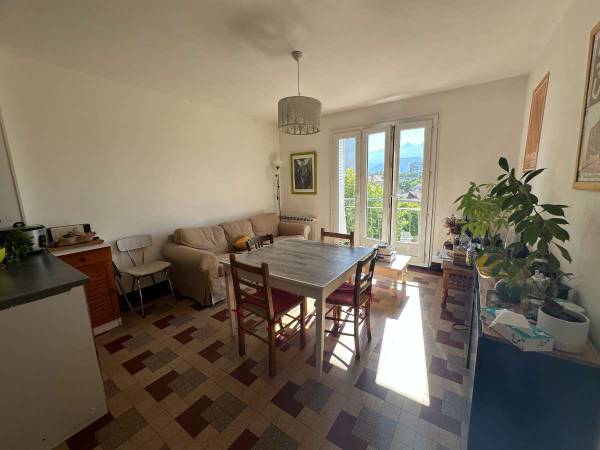 Colocation / Appartement 4 pièces de 64 m², Grenoble, Cours de la Libération Et du Général de Gaulle / Photo 2