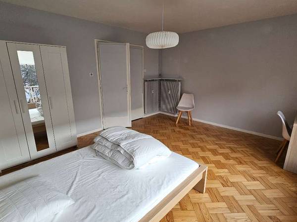 Colocation / Appartement 3 pièces de 72 m², Strasbourg, Rue de Ribeauvillé / Photo 2