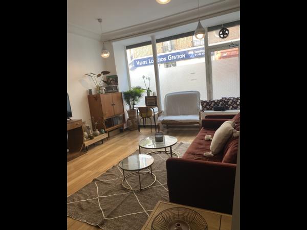 Location / Appartement 2 pièces de 57 m², Paris, Rue du Ruisseau / Photo 7