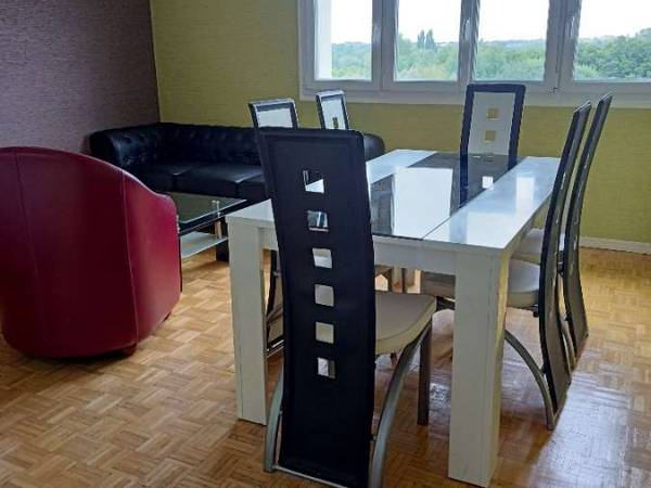 Colocation / Appartement 5 pièces de 80 m², Angers, Résidence Montesquieu / Photo 4