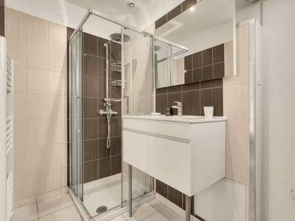 Location / Appartement 2 pièces de 27 m², Toulouse, Rue Montesquieu / Photo 12