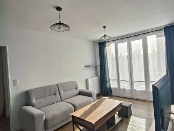 Colocation / Appartement 5 pièces de 73 m², Orléans, Rue Jacques Soyer / Photo 17