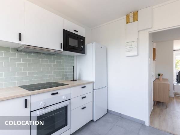 Colocation / Appartement 4 pièces de 62 m², Massy, Rue du Périgord / Photo 2