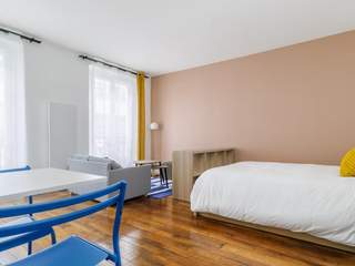 Location / Studio de 26 m², Paris, Rue Burnouf