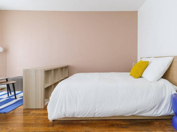 Location / Studio de 26 m², Paris, Rue Burnouf / Photo 2