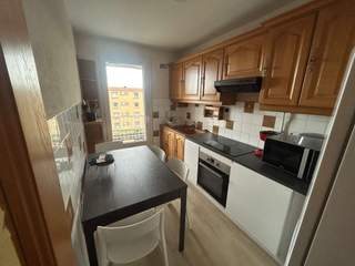 Room share / 3 rooms apartment · 53 m², Bron, Avenue Pierre Brossolette