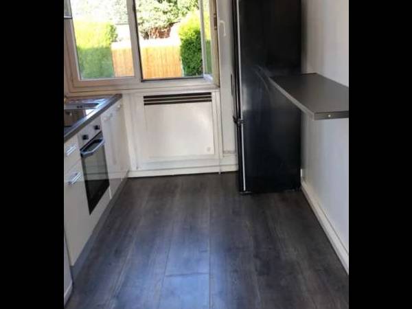 Colocation / Appartement 3 pièces de 61 m², Rouen, Rue Charles Besselievre / Photo 2