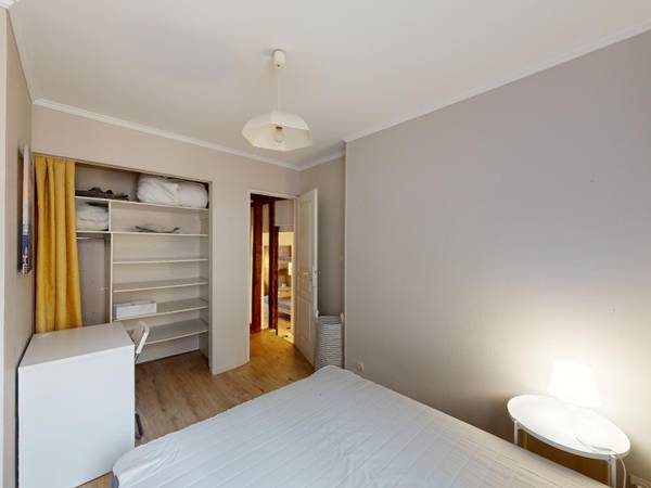 Colocation / Maison 6 pièces de 155 m², Poitiers, Rue des Trois Rois / Photo 2