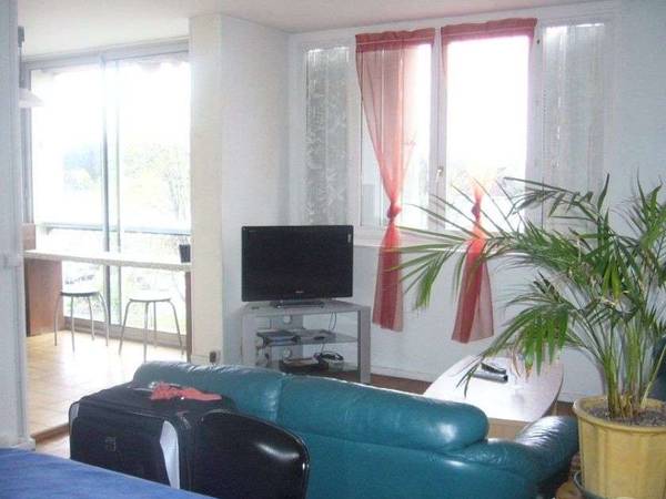 Colocation / Appartement 5 pièces de 90 m², Bron, Rue Edouard Branly / Photo 6