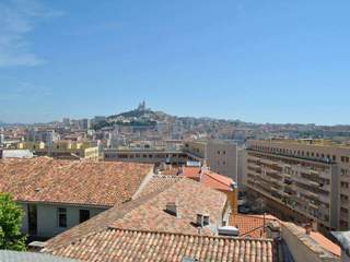 Podnajem / 3 rooms apartment · 80 m², Marseille, Rue Sainte Francoise