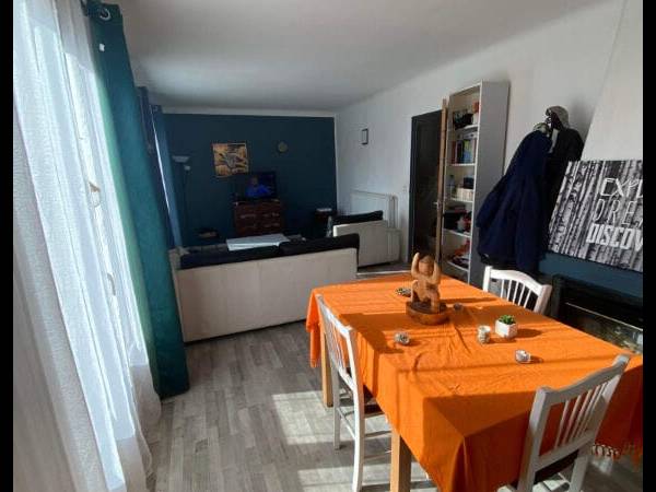 Colocation / Maison 10 pièces de 150 m², Nemours, Rue de la Croix de Mission / Photo 2