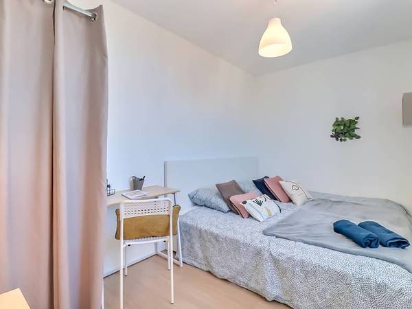 Chambre chez l'habitant / Appartement 3 pièces, Nîmes / Photo 12