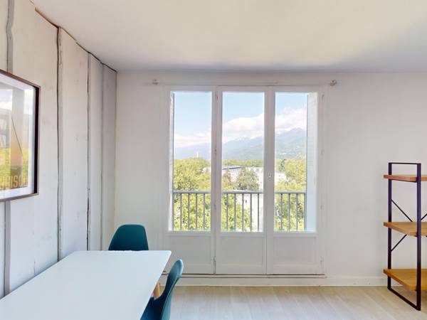 Location / Appartement 3 pièces de 55 m², Grenoble, Avenue Teisseire / Photo 2
