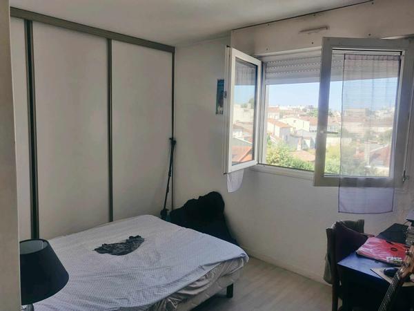 Colocation / Appartement 3 pièces de 70 m², Bordeaux, Rue de Laseppe / Photo 2