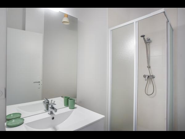 Colocation / Maison 8 pièces de 210 m², Agen, Avenue Henri-Barbusse / Photo 11