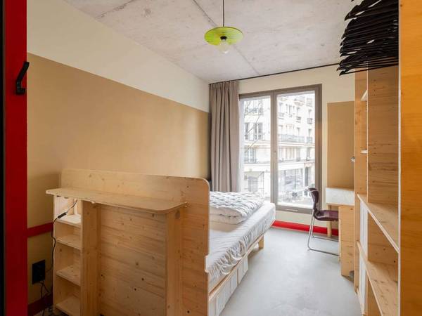 Colocation / Maison 10 pièces de 545 m², Paris, Avenue du Père Lachaise / Photo 2