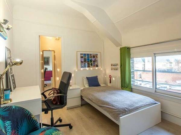 Colocation / Appartement 4 pièces de 60 m², Amiens, Rue Delambre / Photo 2