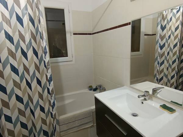Location / Appartement 2 pièces de 51 m², Perpignan, Avenue Maréchal Koenig / Photo 2