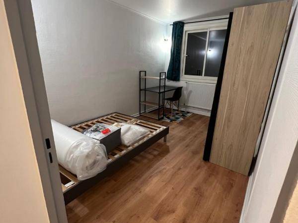 Colocation / Appartement 1 pièce de 9 m², Pessac, 25 Rue du Serpent / Photo 2