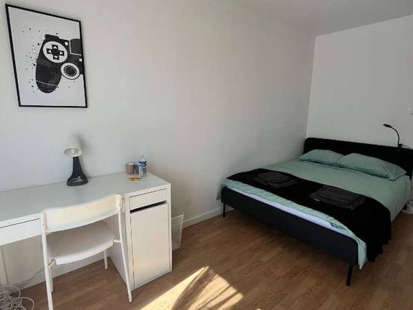Colocation / Maison 8 pièces de 100 m², Strasbourg, Rue Montesquieu / Photo 2