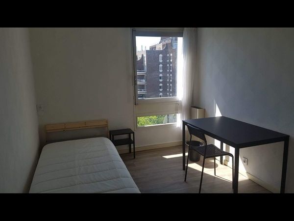 Colocation / Appartement 6 pièces de 100 m², Bobigny, Rue Hector Berlioz / Photo 8