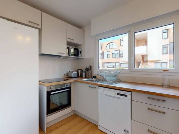 Colocation / Appartement 5 pièces de 80 m², Guyancourt, 3 Rue du 14 Juillet 1789, / Photo 2