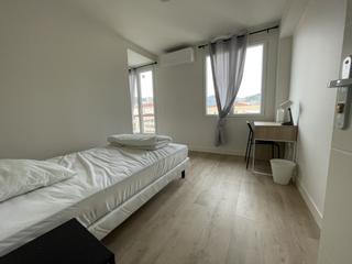 Colocation / Appartement 4 pièces de 65 m², Nice, Rue Général Tordo