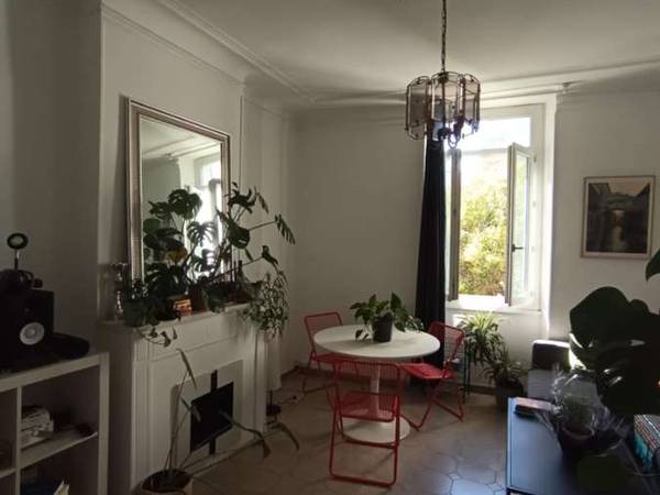 Sous-location / Appartement 3 pièces de 65 m², Marseille, Rue Aldebert / Photo 2