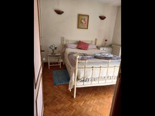 Homestay / 7-bedroom house · 200 m², Rosny-sous-Bois, Rue Raymond Poincaré