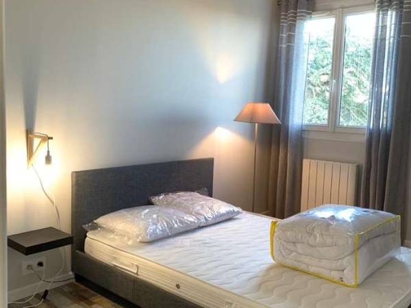 Colocation / Appartement 5 pièces de 85 m², Libourne, Rue Pierre Benoit / Photo 2