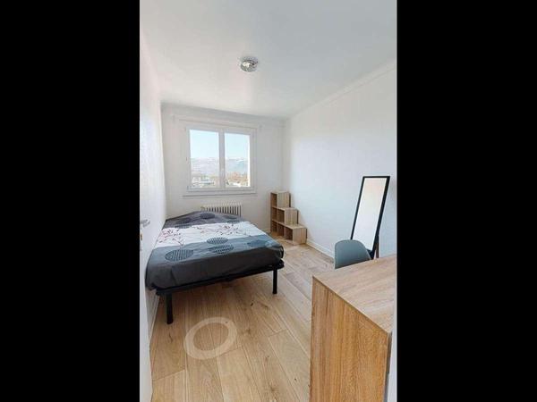 Colocation / Appartement 5 pièces de 66 m², Grenoble, Avenue Jules Vallès / Photo 5