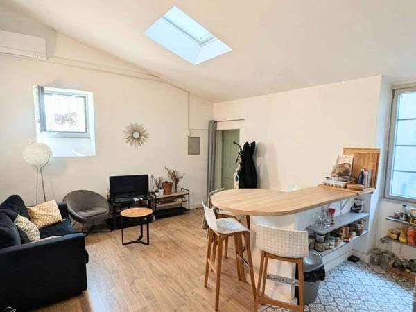 Colocation / Appartement 4 pièces de 67 m², Nîmes, Rue des Patins / Photo 2