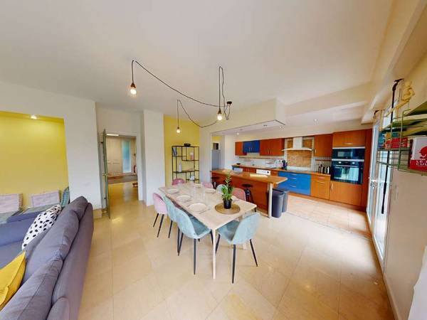 Colocation / Maison 10 pièces de 206 m², Lyon, Rue Emile Combes / Photo 2