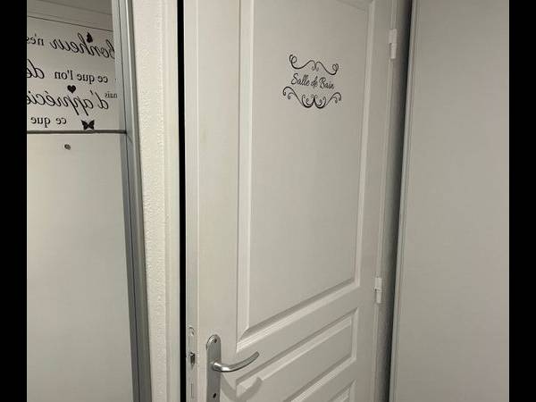 Location / Appartement 1 pièce, Antibes / Photo 9