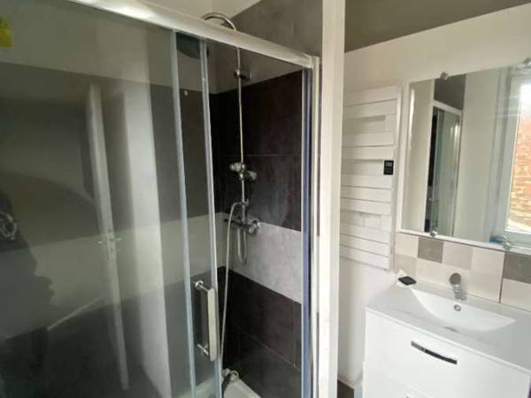 Colocation / Maison 7 pièces de 135 m², Lens, Rue Victor Hugo / Photo 8